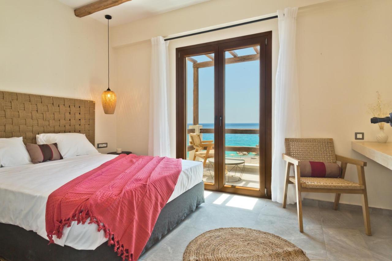 Ypsilos Beach Suites Adults Only Kyra Panagia ภายนอก รูปภาพ